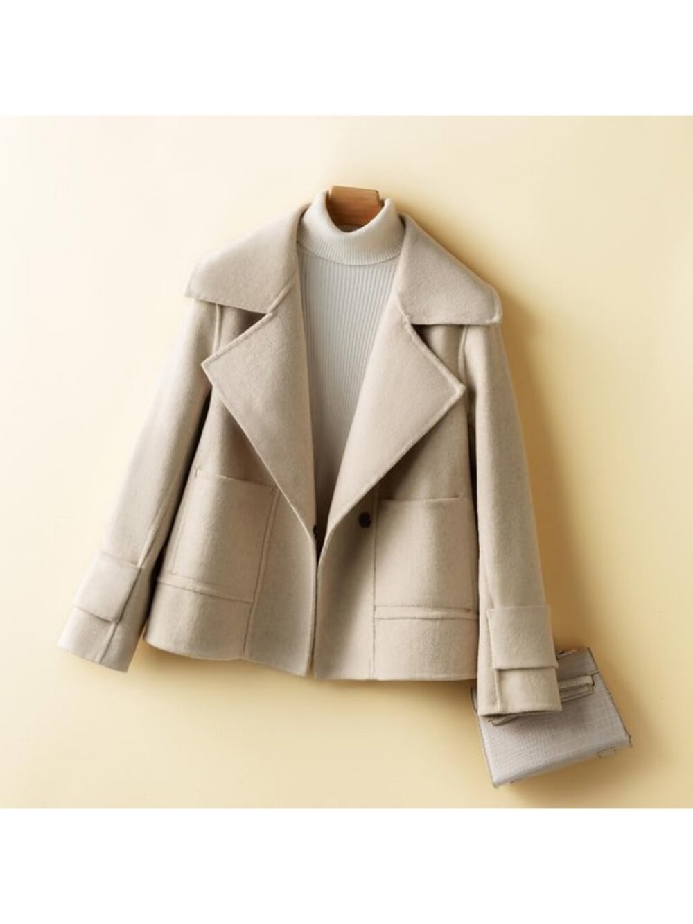 Chic Women's Short Wool Pea Coat with Notched Lapel, Cropped Design & Pockets - Picture 3 of 4